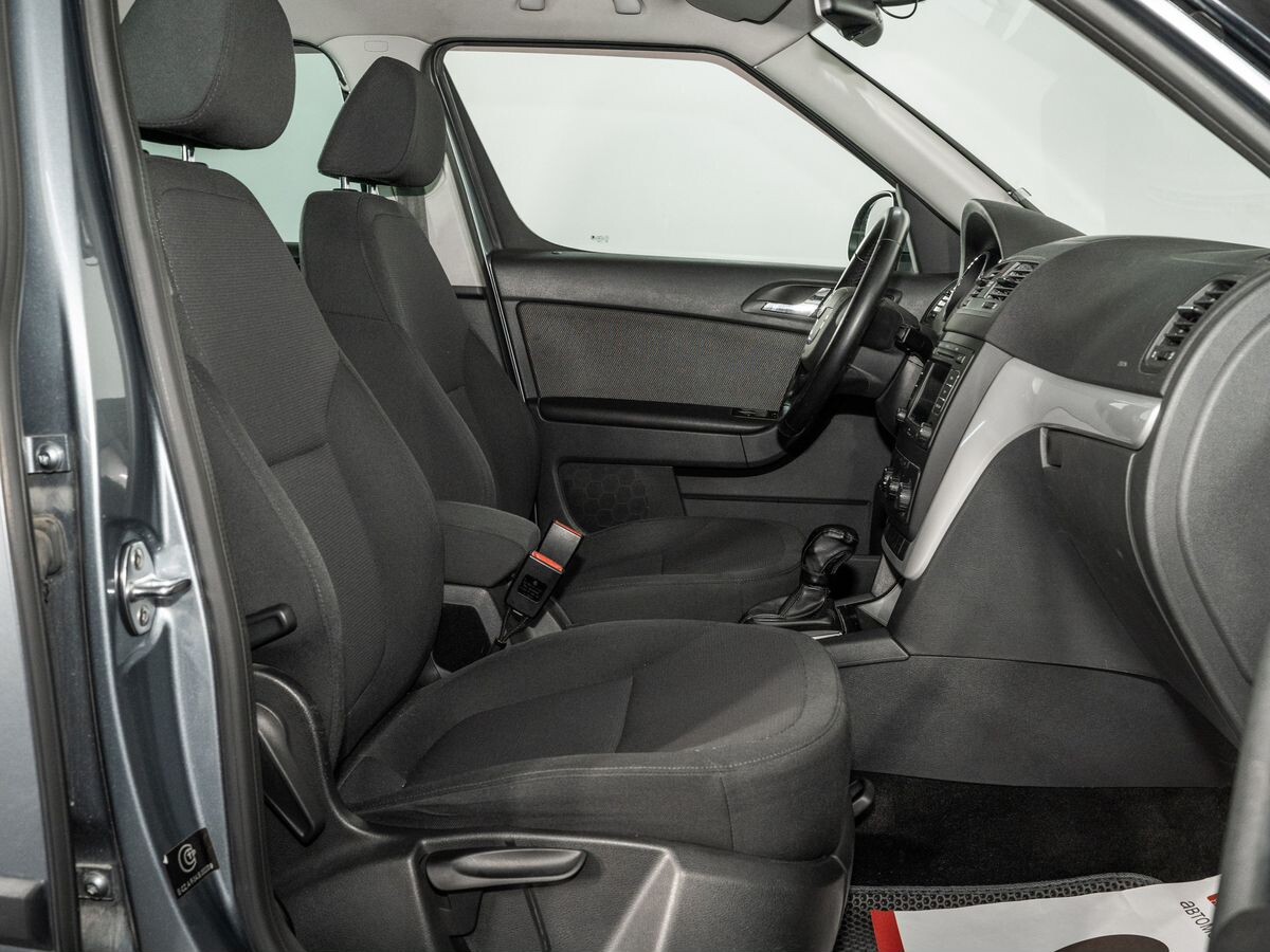 Skoda Yeti 2013 - фото автомобиля