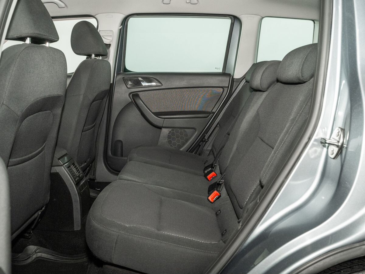 Skoda Yeti 2013 - фото автомобиля