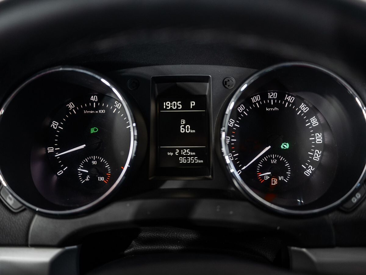 Skoda Yeti 2013 - фото автомобиля