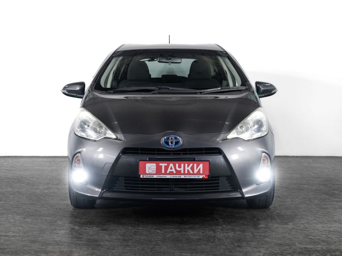Toyota Aqua 2012 - фото автомобиля