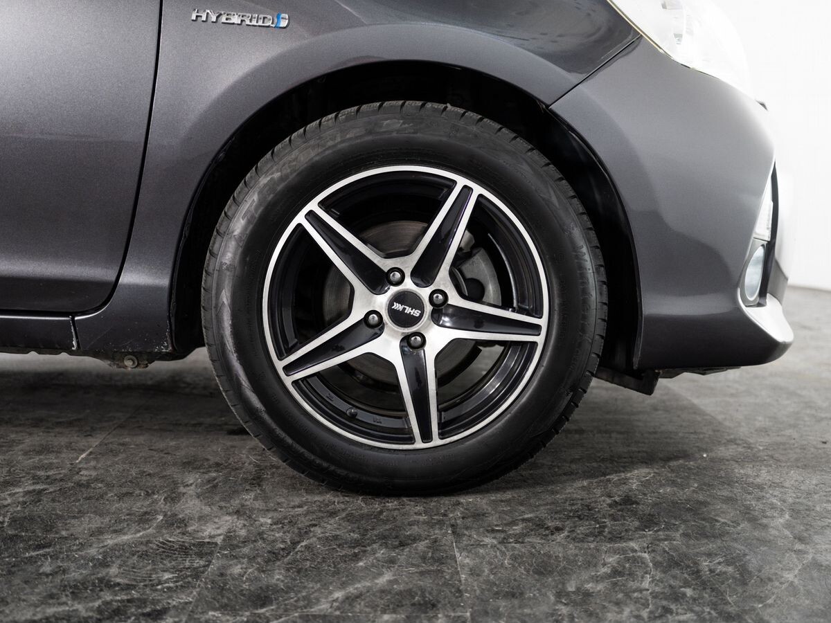 Toyota Aqua 2012 - фото автомобиля