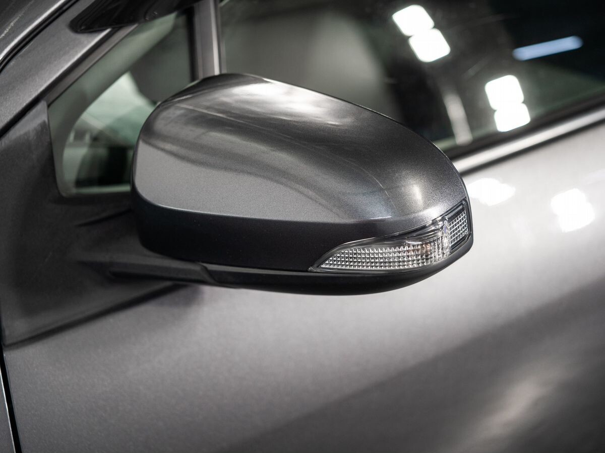 Toyota Aqua 2012 - фото автомобиля