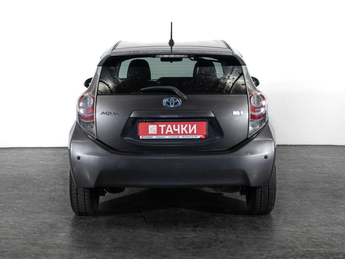 Toyota Aqua 2012 - фото автомобиля