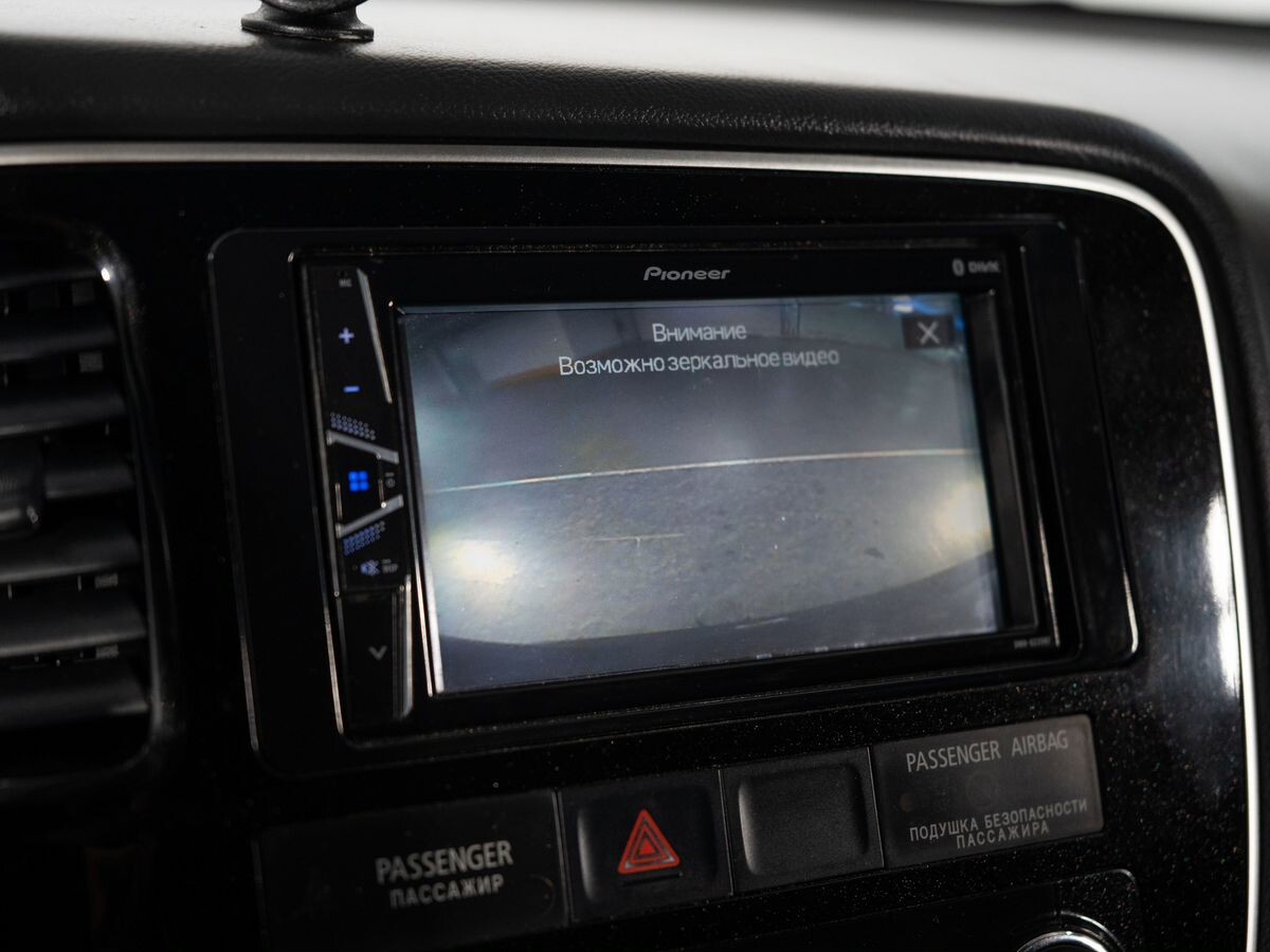 Mitsubishi Outlander 2016 - фото автомобиля