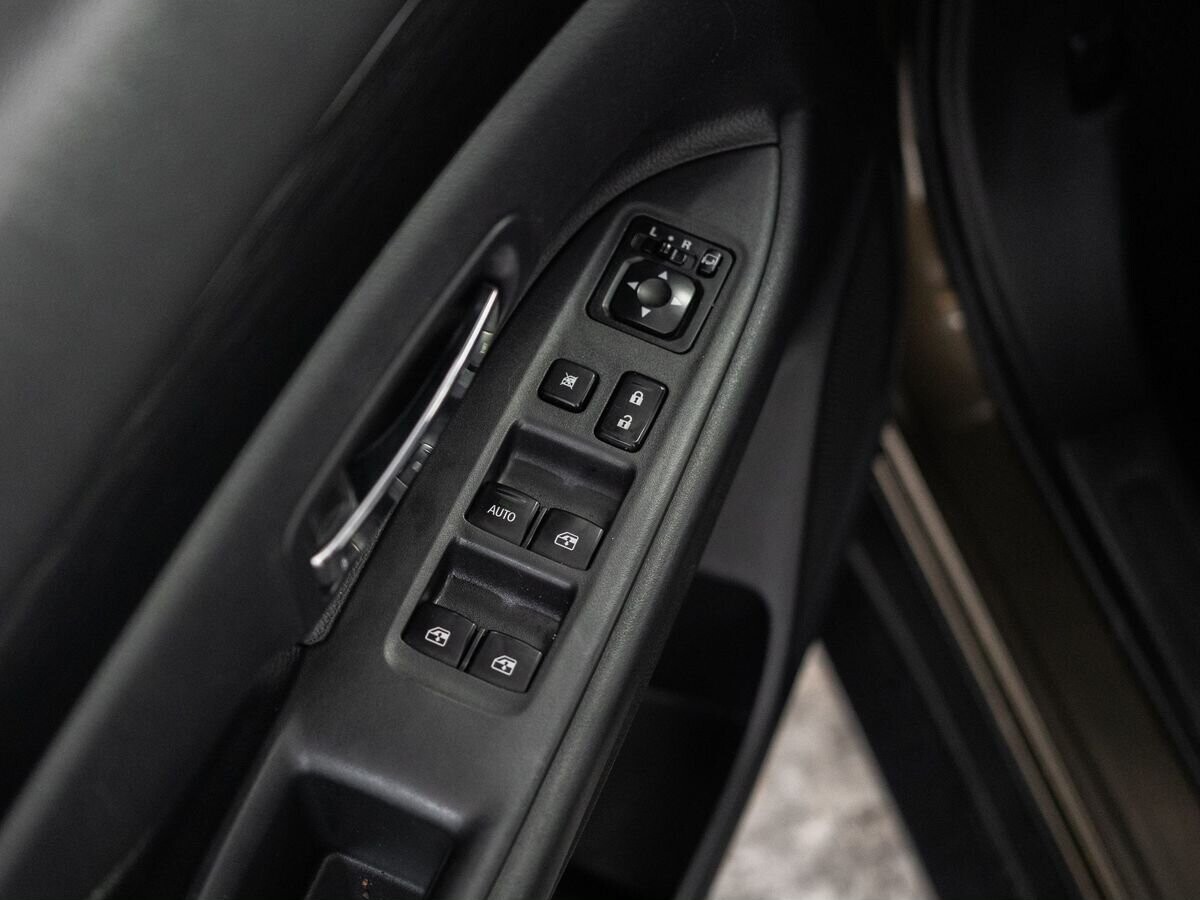 Mitsubishi Outlander 2016 - фото автомобиля