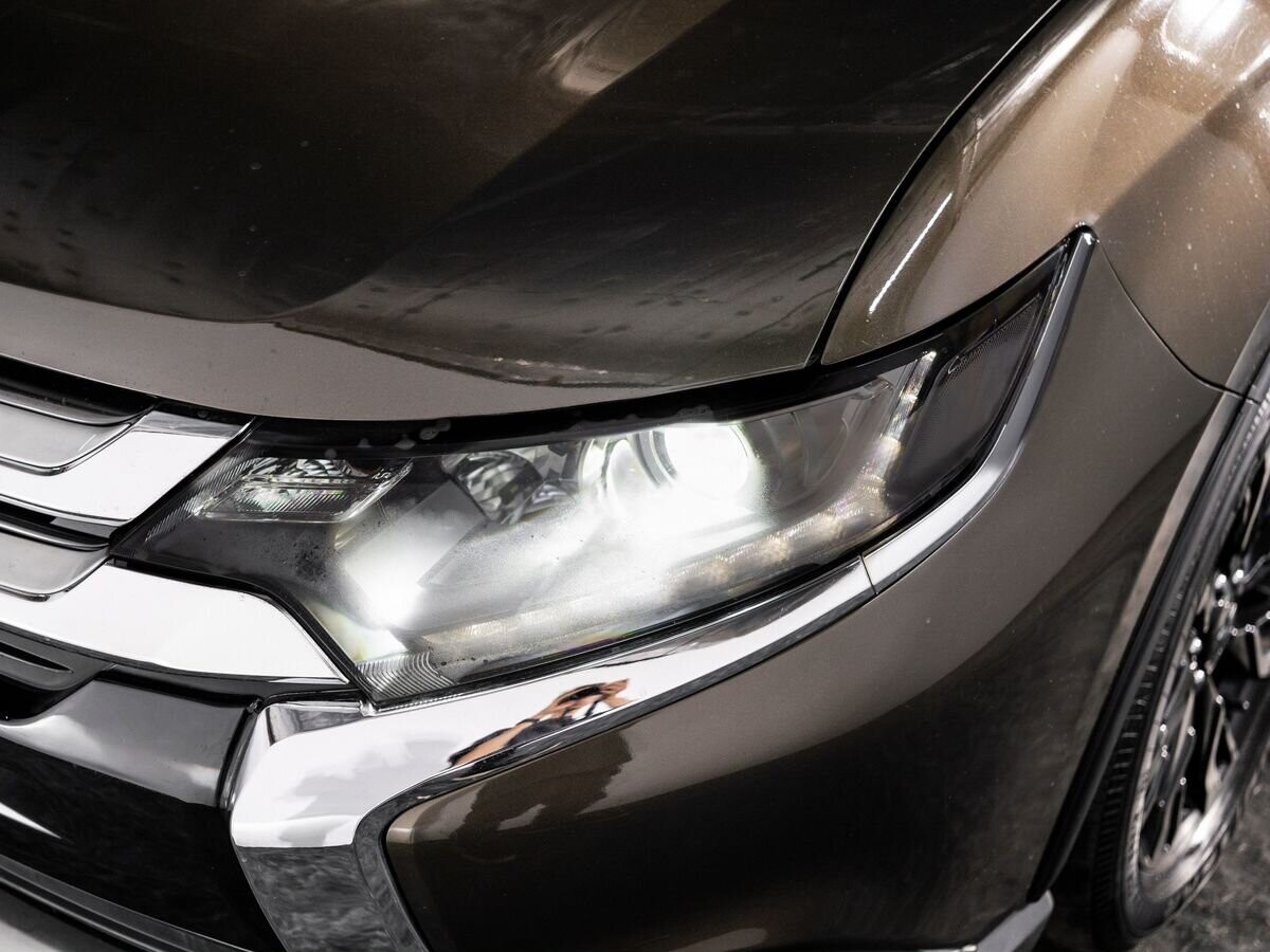 Mitsubishi Outlander 2016 - фото автомобиля
