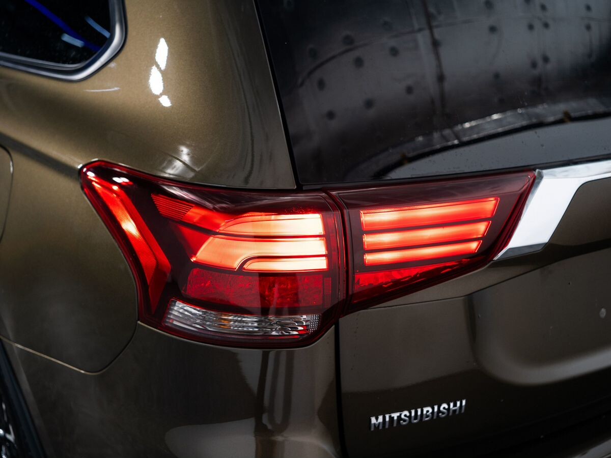 Mitsubishi Outlander 2016 - фото автомобиля