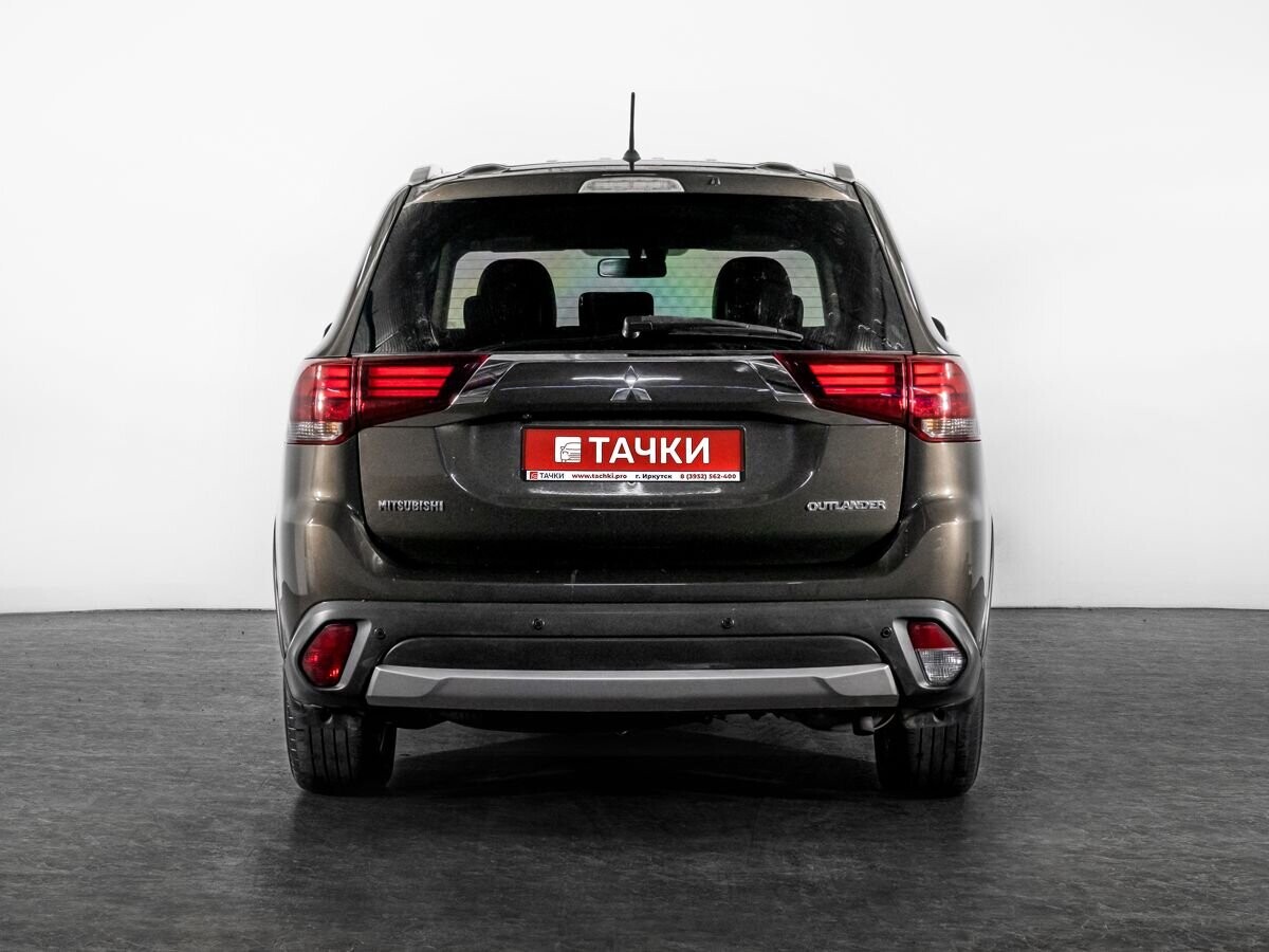 Mitsubishi Outlander 2016 - фото автомобиля