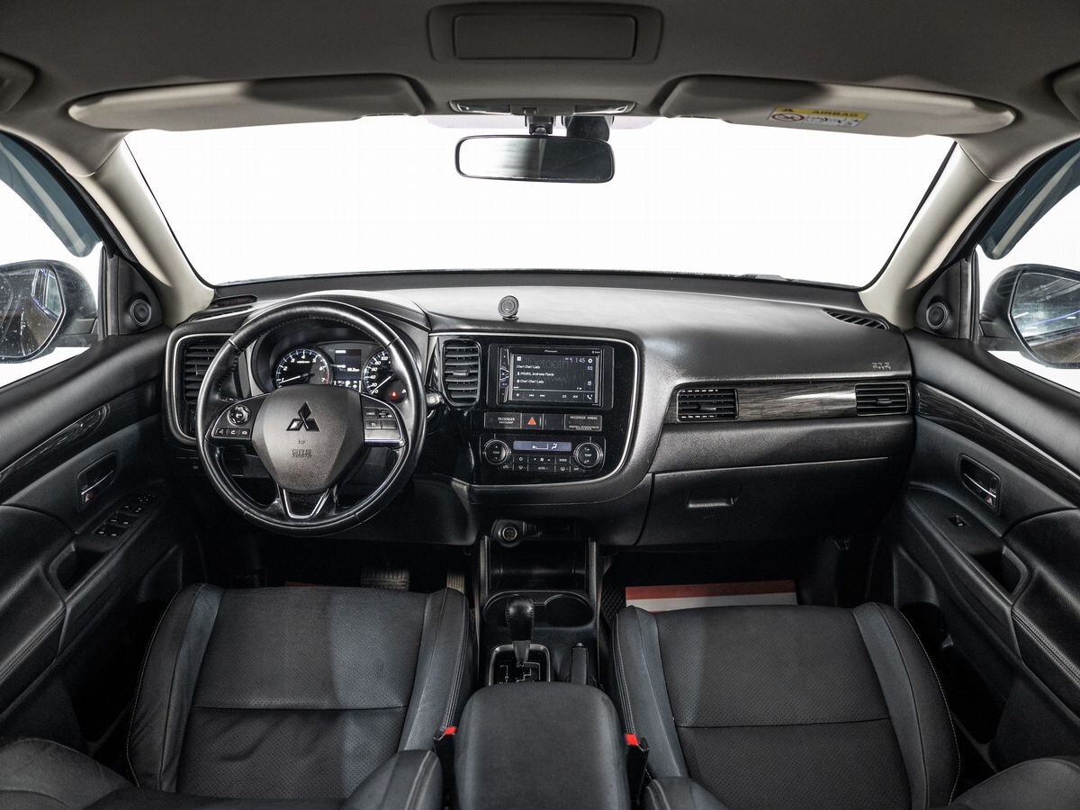 Mitsubishi Outlander 2016 - фото автомобиля