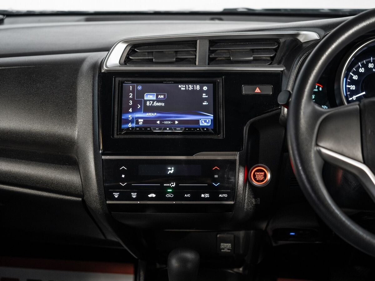 Honda Fit 2019 - фото автомобиля