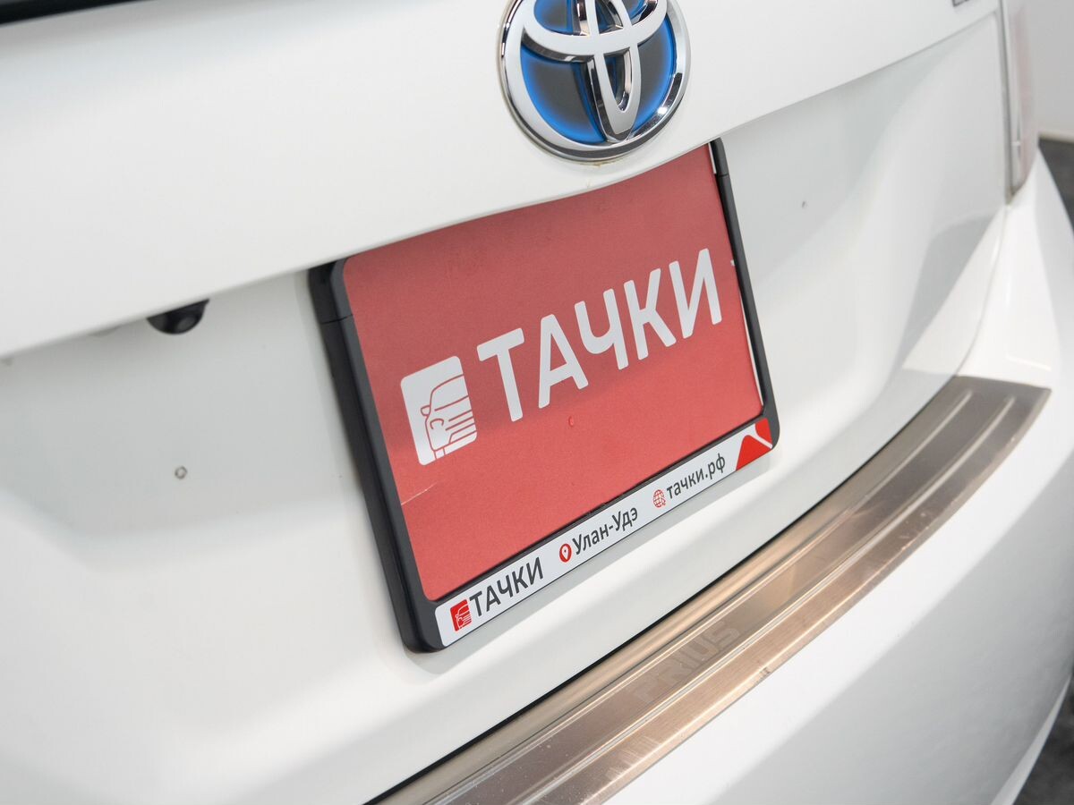 Toyota Prius 2015 - фото автомобиля
