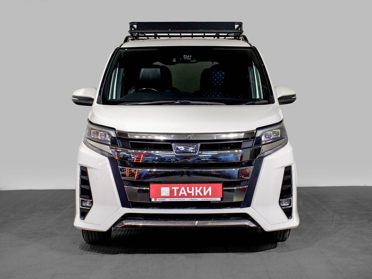 Toyota Noah 2020 - фото автомобиля