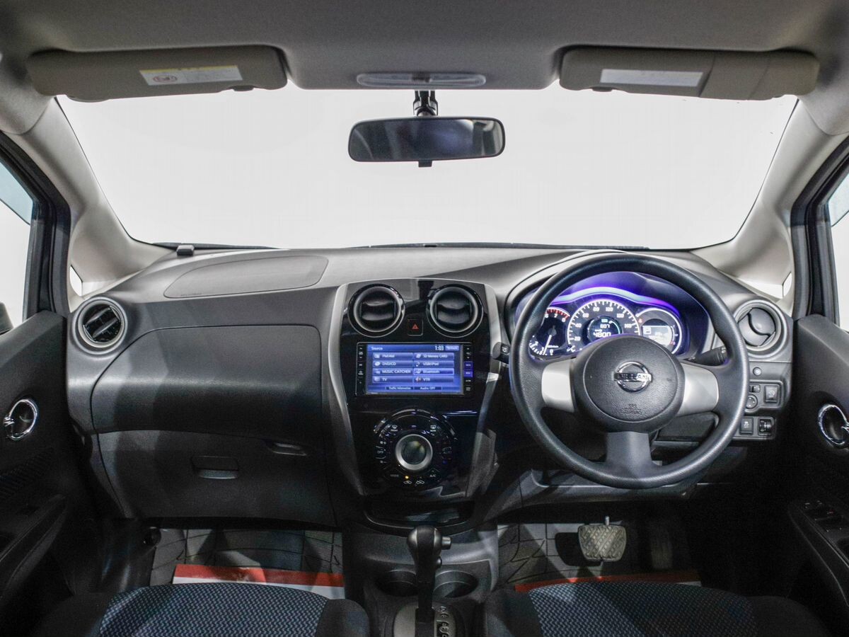 Nissan Note 2012 - фото автомобиля