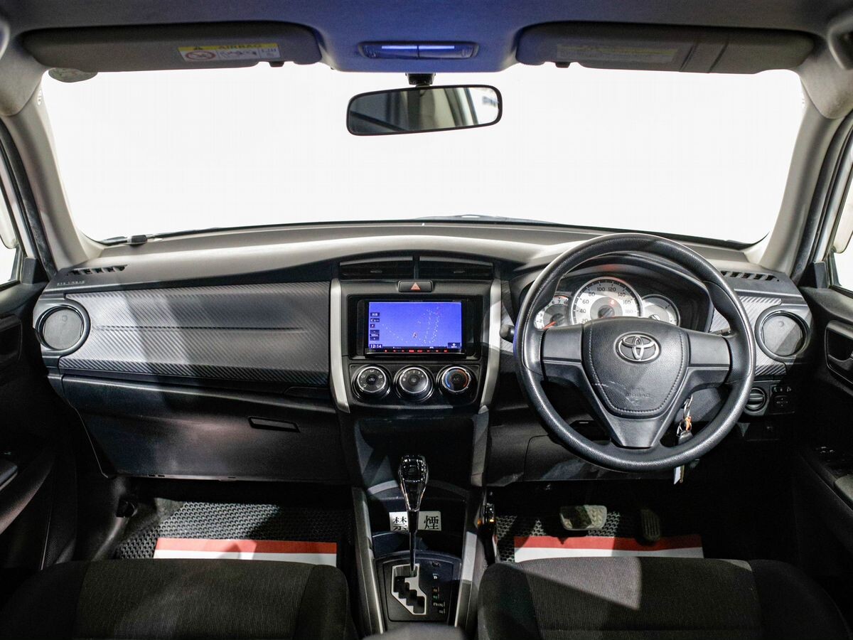 Toyota Corolla Fielder 2014 - фото автомобиля