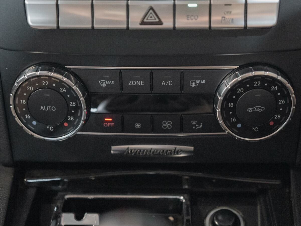 Mercedes-Benz C-Class 2012 - фото автомобиля