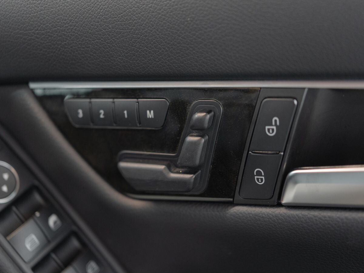 Mercedes-Benz C-Class 2012 - фото автомобиля