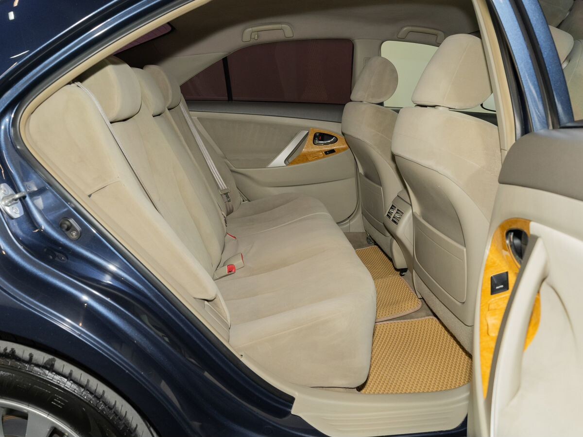 Toyota Camry 2006 - фото автомобиля