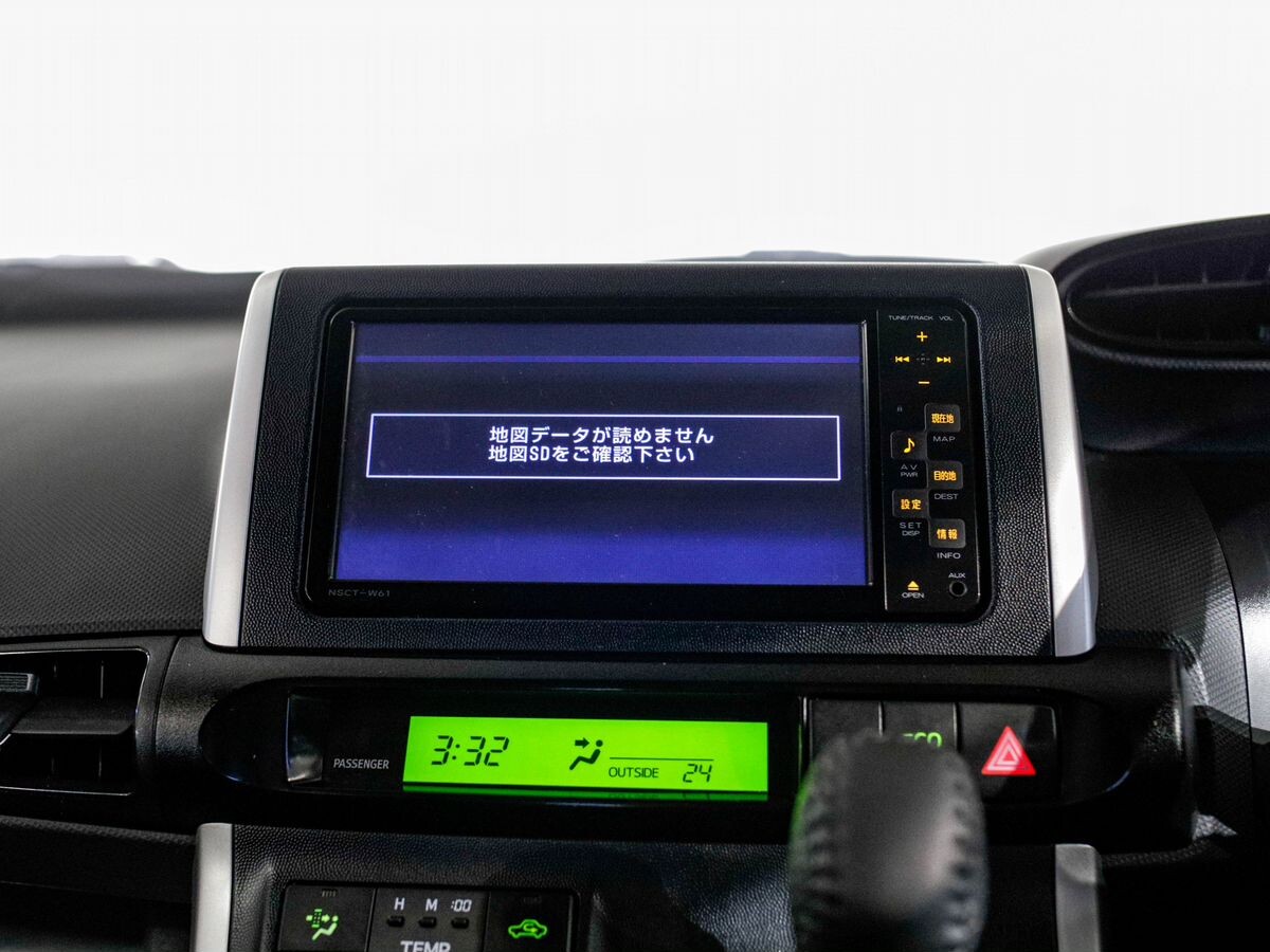 Toyota Wish 2011 - фото автомобиля