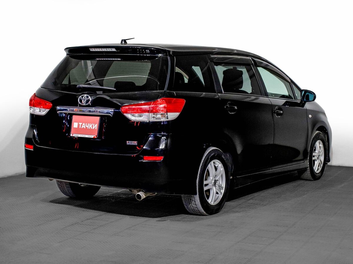 Toyota Wish 2011 - фото автомобиля