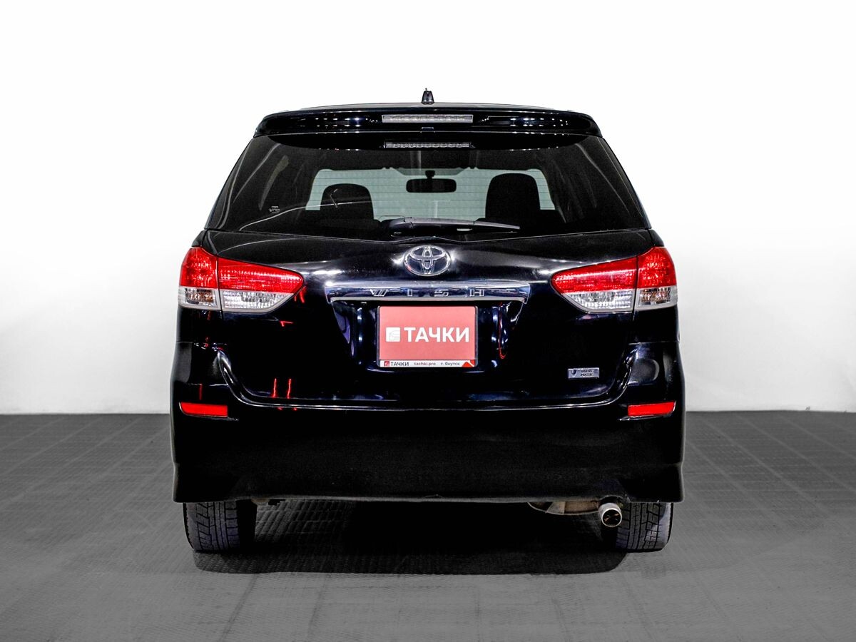 Toyota Wish 2011 - фото автомобиля