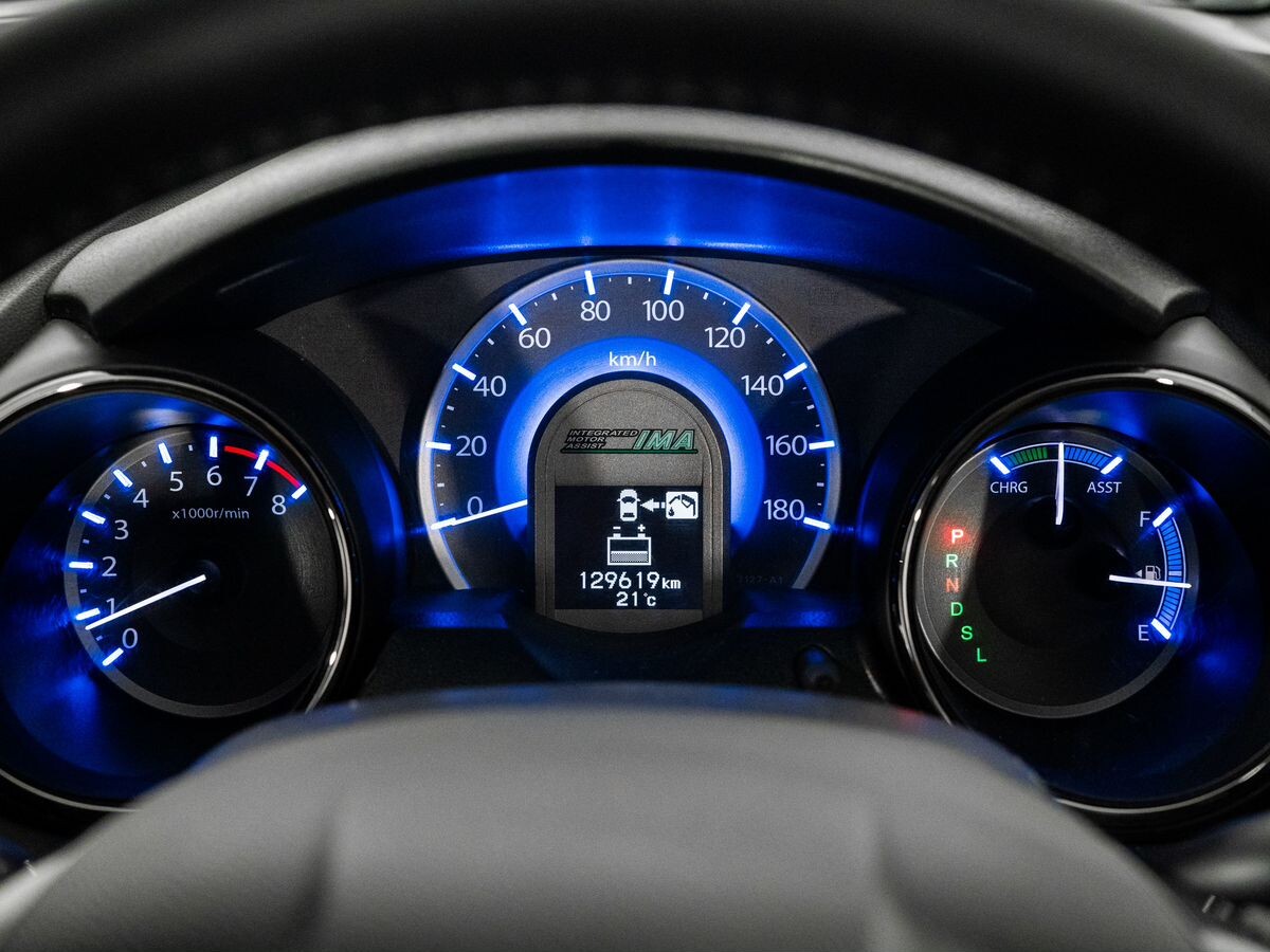 Honda Fit Shuttle 2011 - фото автомобиля