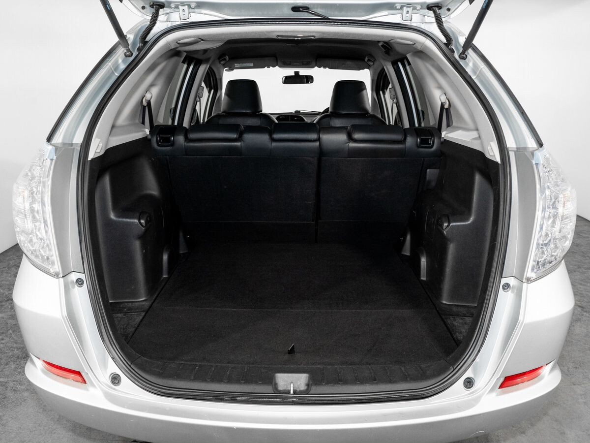 Honda Fit Shuttle 2011 - фото автомобиля