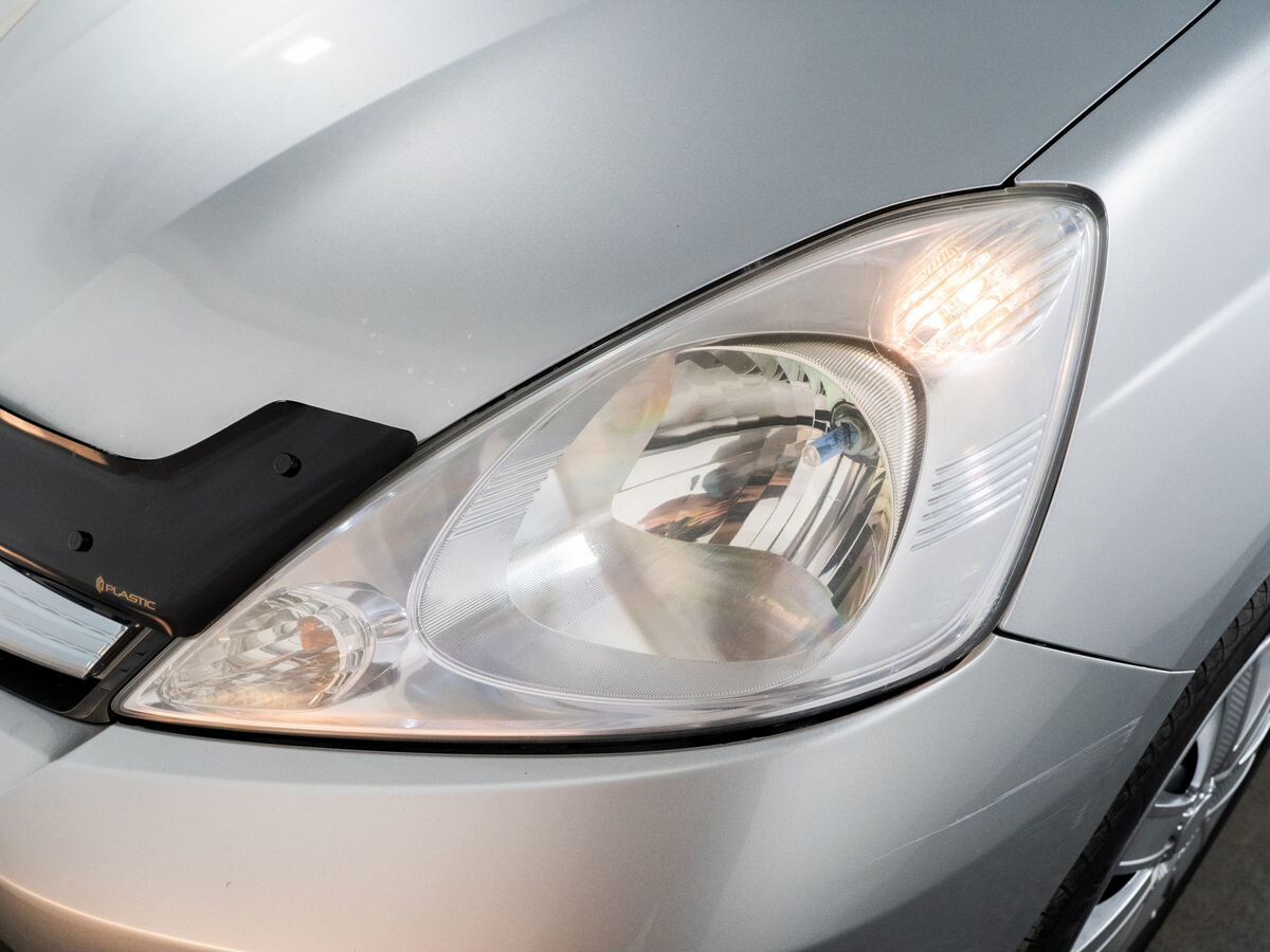Honda Fit Shuttle 2011 - фото автомобиля