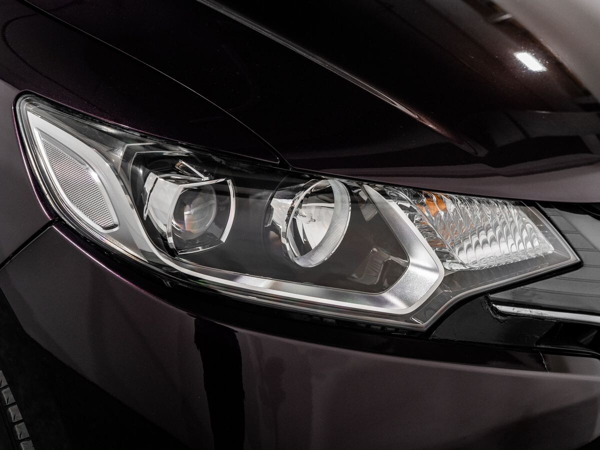 Honda Fit 2015 - фото автомобиля