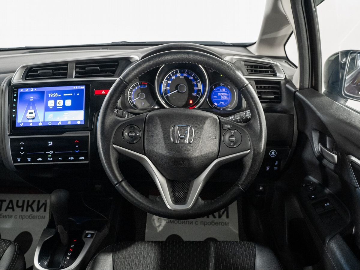 Honda Fit 2015 - фото автомобиля