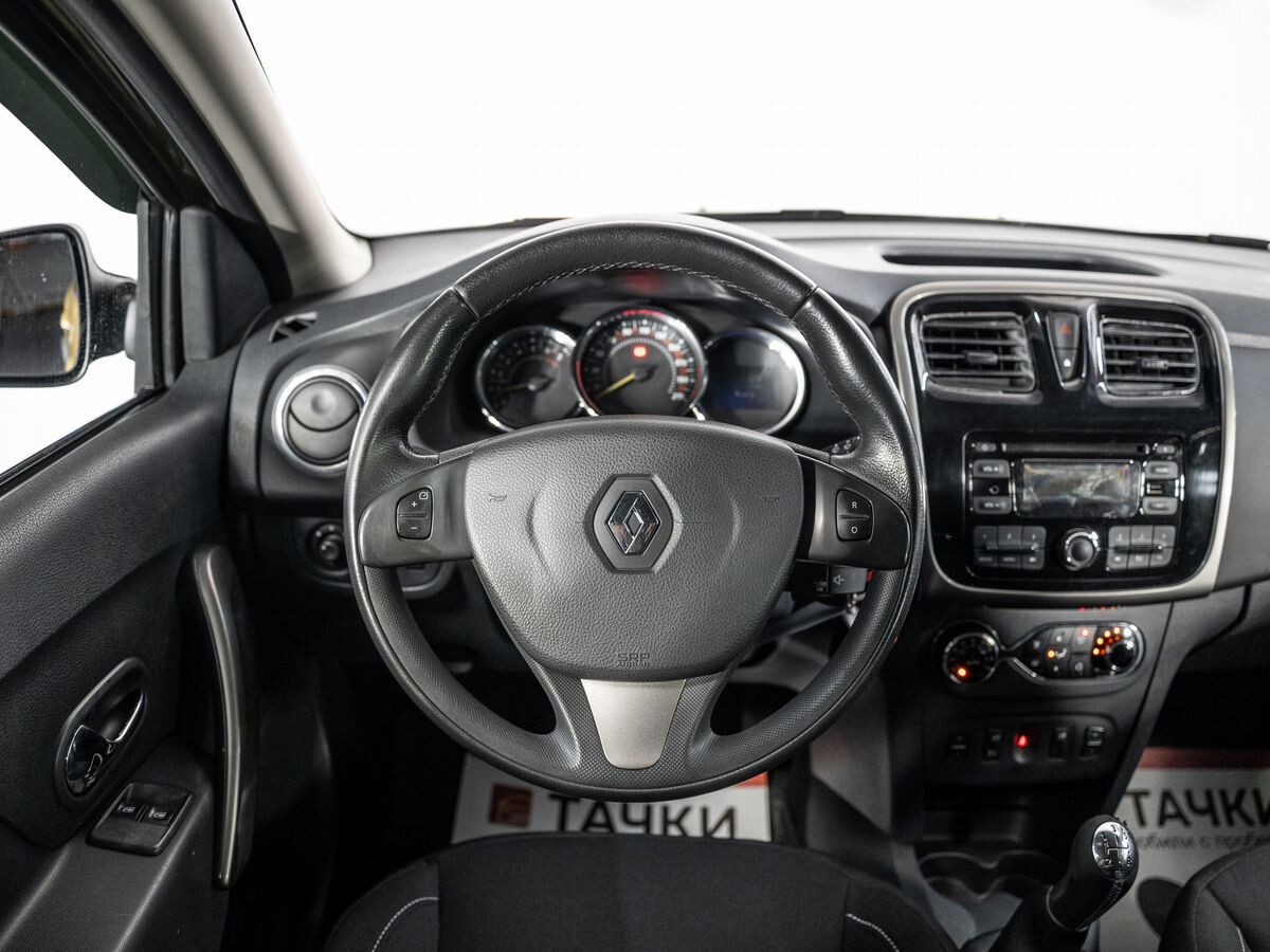 Renault Sandero Stepway 2016 - фото автомобиля