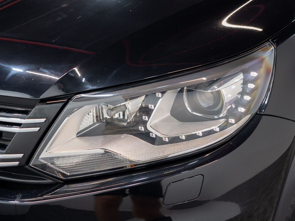 Volkswagen Tiguan 2015 - фото автомобиля