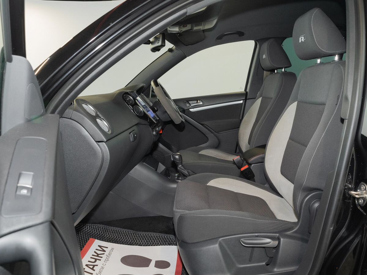 Volkswagen Tiguan 2015 - фото автомобиля