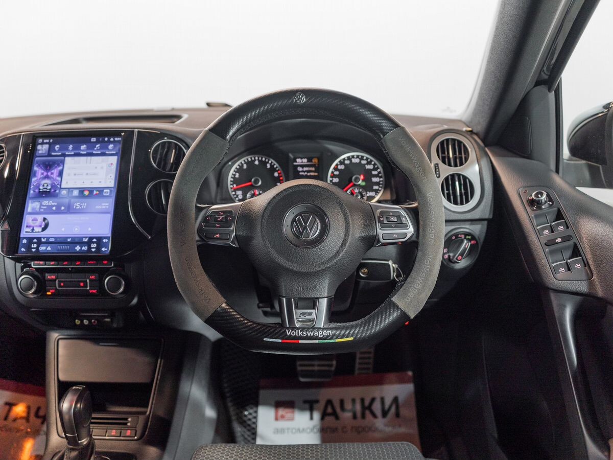 Volkswagen Tiguan 2015 - фото автомобиля