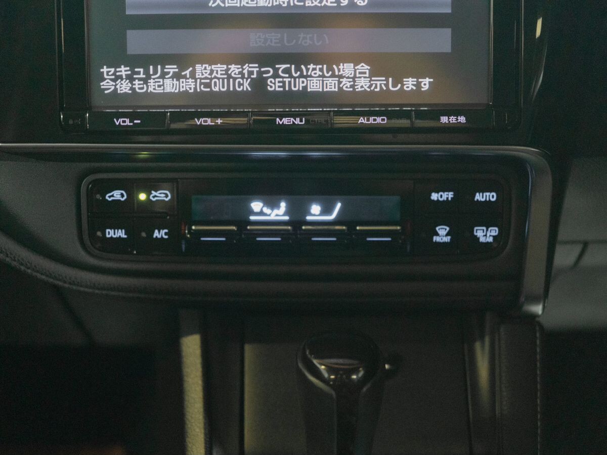 Toyota Auris 2016 - фото автомобиля