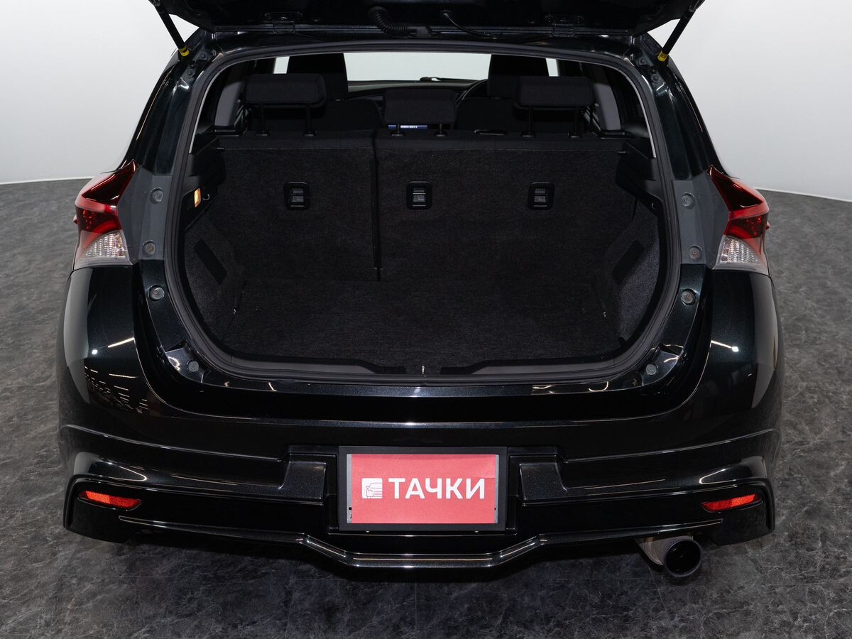 Toyota Auris 2016 - фото автомобиля