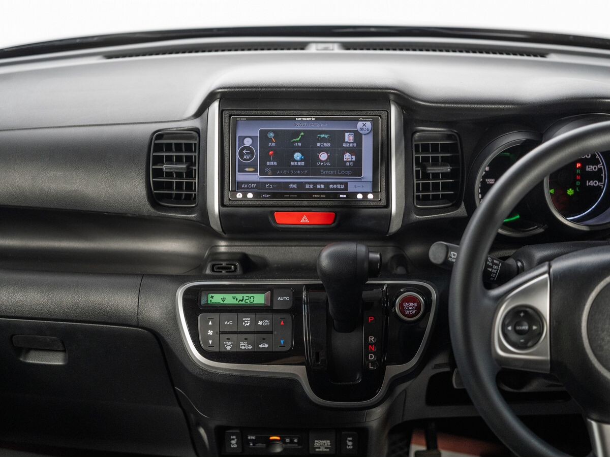 Honda N-BOX 2017 - фото автомобиля