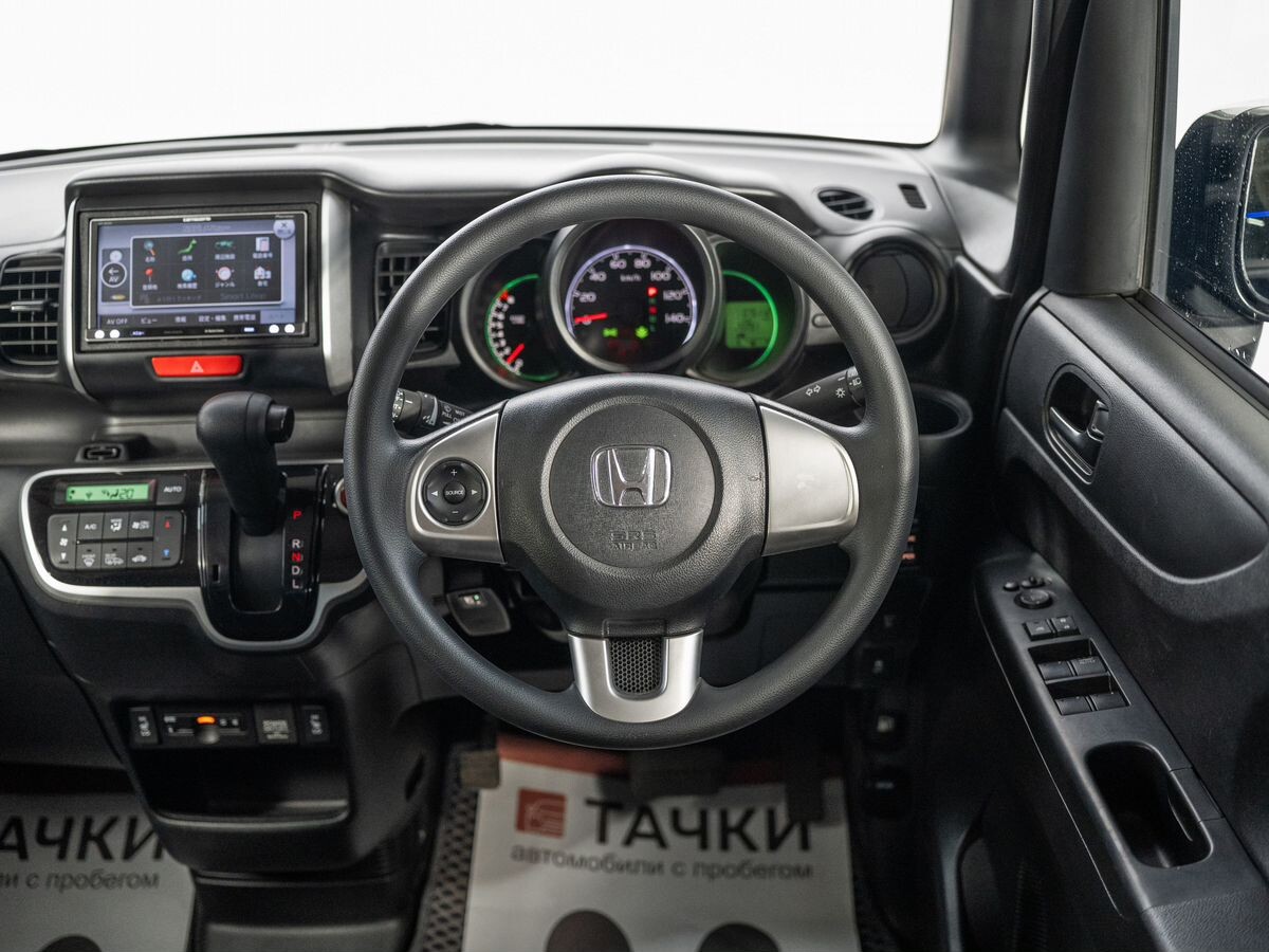 Honda N-BOX 2017 - фото автомобиля