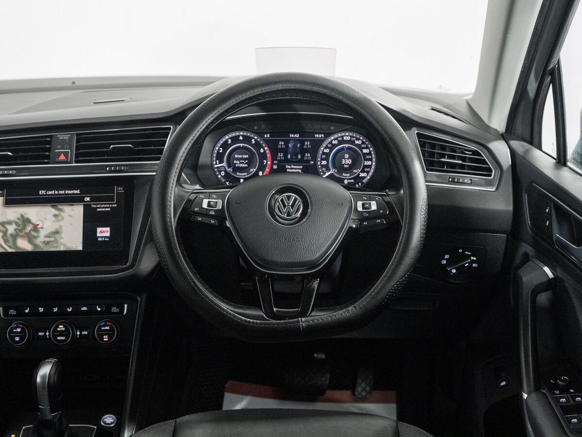 Volkswagen Tiguan 2018 - фото автомобиля