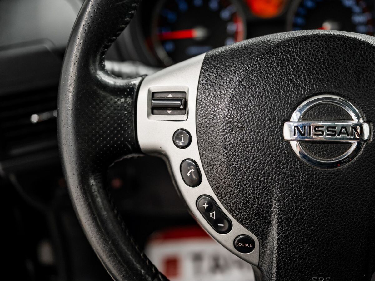 Nissan X-Trail 2010 - фото автомобиля