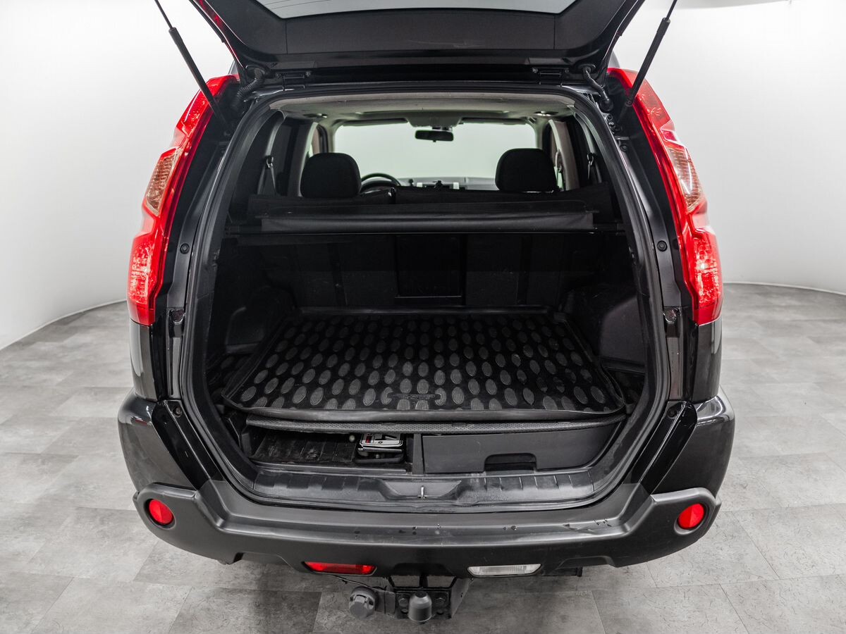 Nissan X-Trail 2010 - фото автомобиля