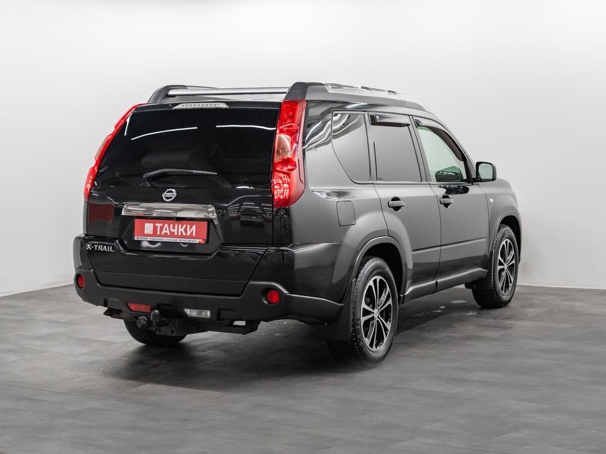 Nissan X-Trail 2010 - фото автомобиля
