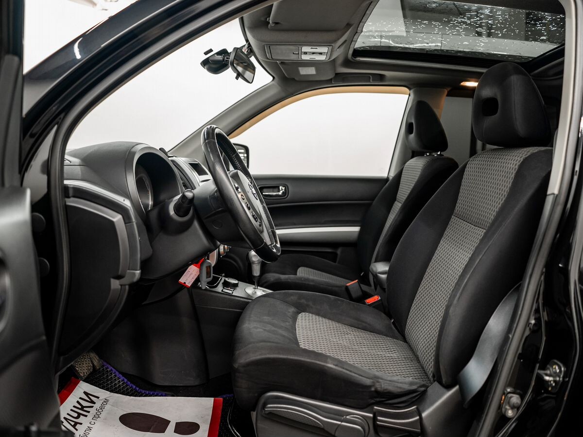 Nissan X-Trail 2010 - фото автомобиля