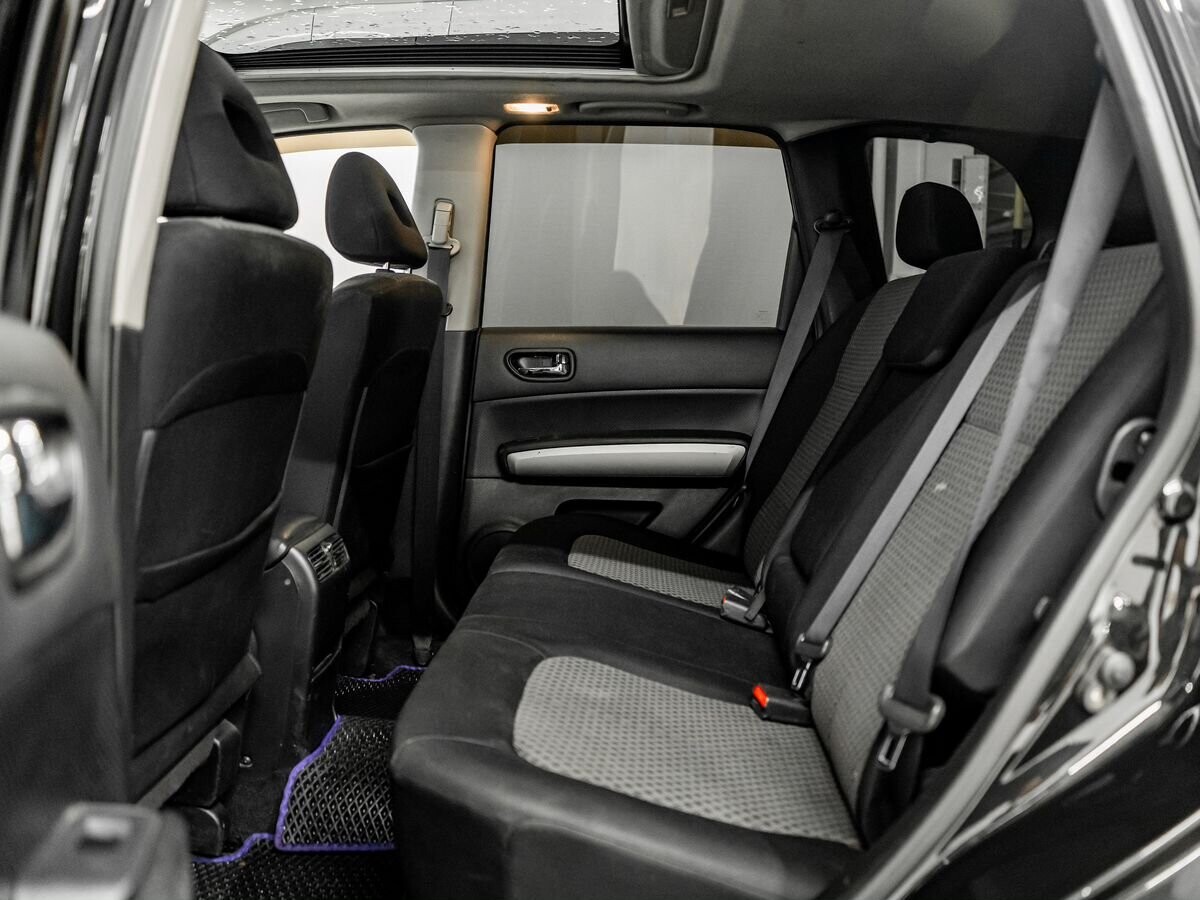 Nissan X-Trail 2010 - фото автомобиля
