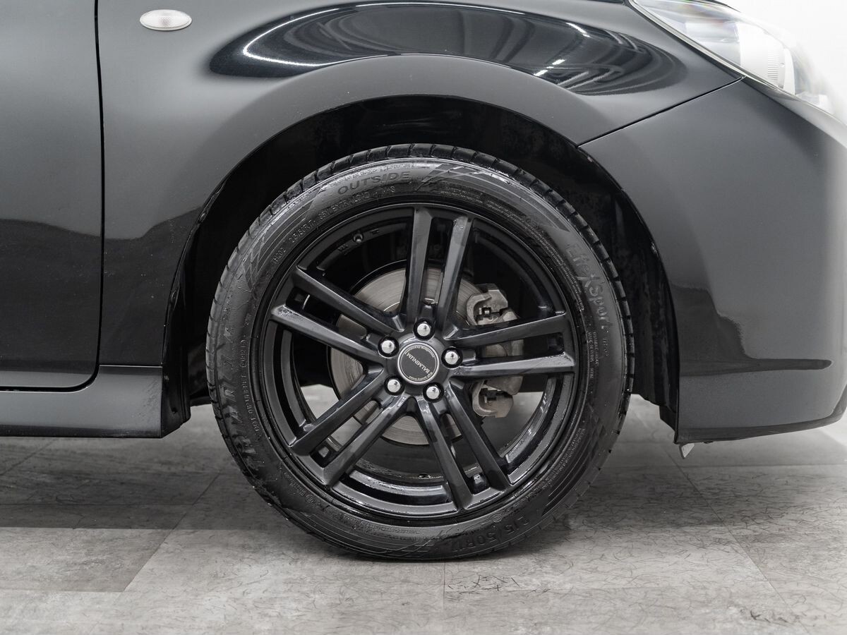 Toyota Wish 2010 - фото автомобиля