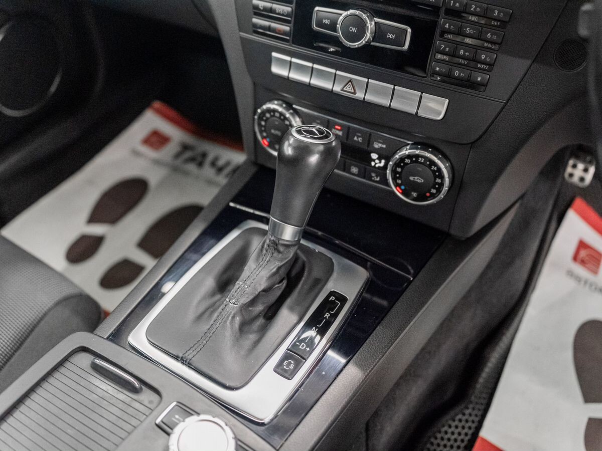 Mercedes-Benz C-Class 2011 - фото автомобиля
