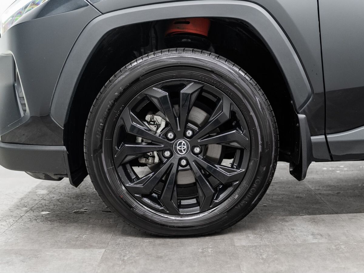 Toyota RAV4 2024 - фото автомобиля