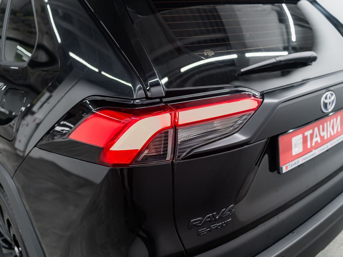 Toyota RAV4 2024 - фото автомобиля