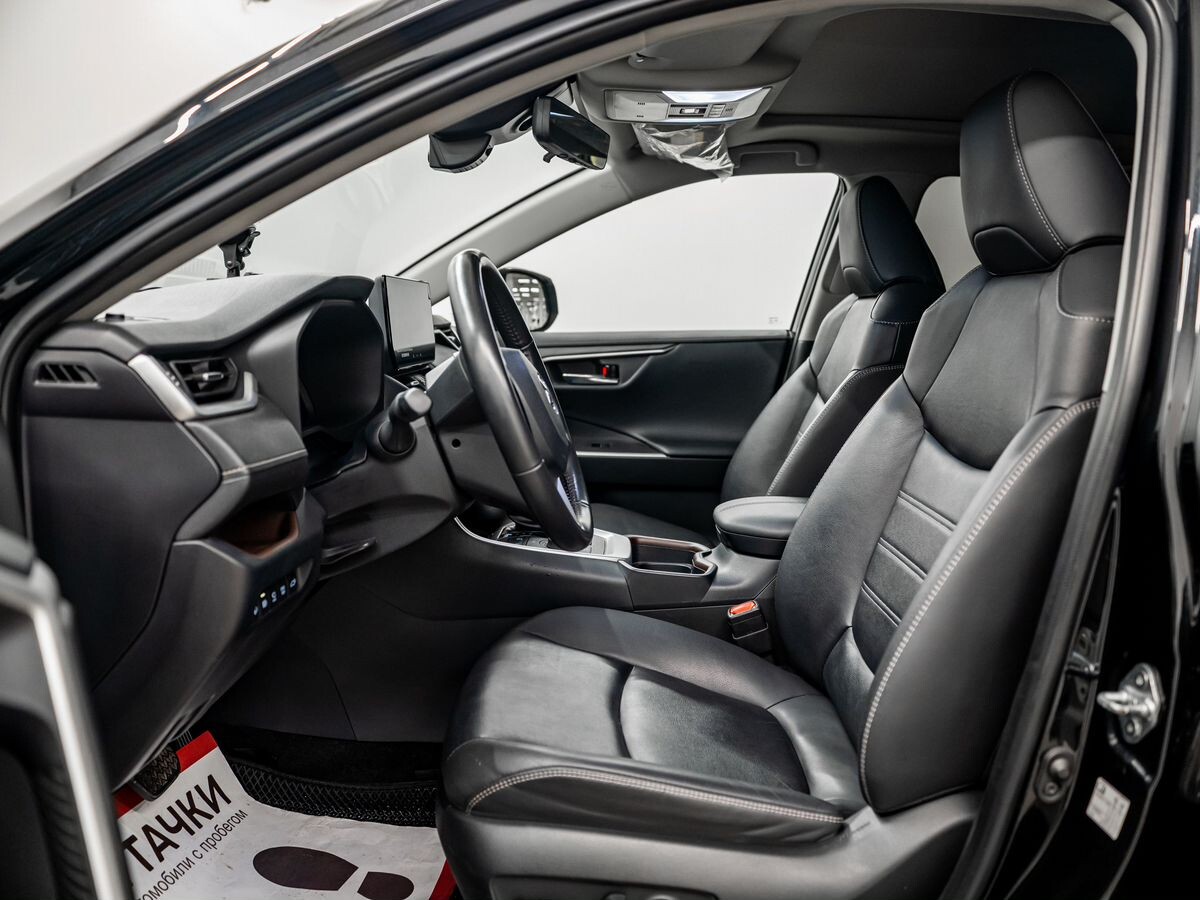 Toyota RAV4 2024 - фото автомобиля