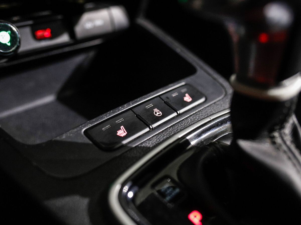 Kia Rio 2021 - фото автомобиля