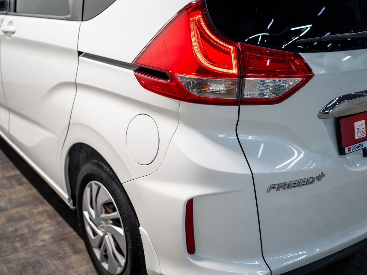 Honda Freed+ 2017 - фото автомобиля